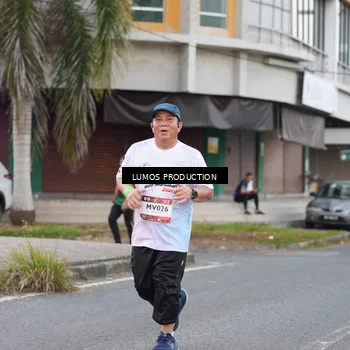 Runner Photo 7994972