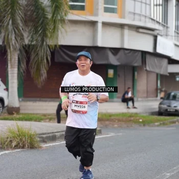 Runner Photo 7994973