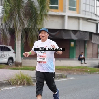 Runner Photo 7994978