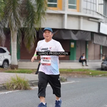 Runner Photo 7994981