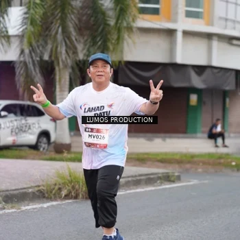 Runner Photo 7994984