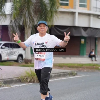 Runner Photo 7994985