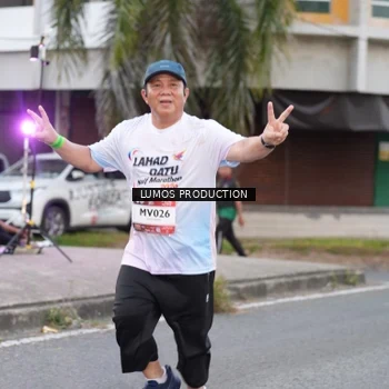 Runner Photo 7994992