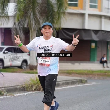Runner Photo 7994994