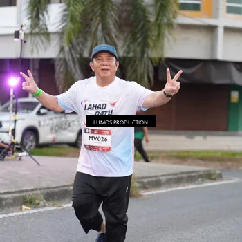 Runner Photo 7994997