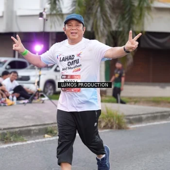 Runner Photo 7994999