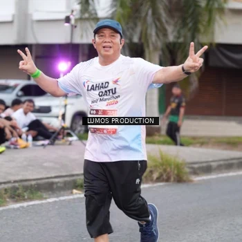 Runner Photo 7995001