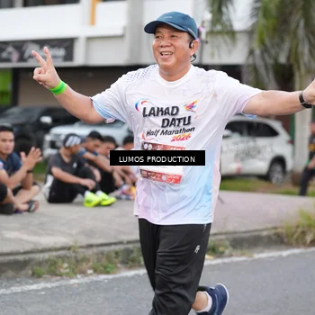Runner Photo 7995011