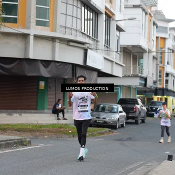 Runner Photo 7995012