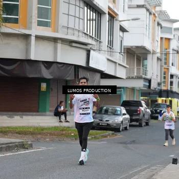 Runner Photo 7995018