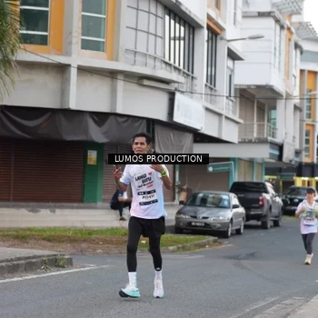 Runner Photo 7995028