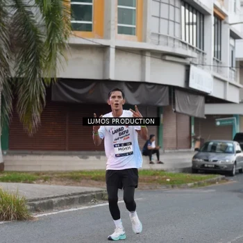 Runner Photo 7995030