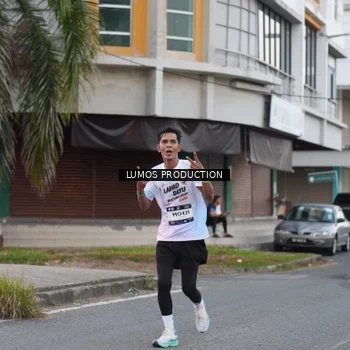 Runner Photo 7995033