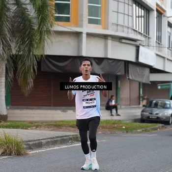 Runner Photo 7995035
