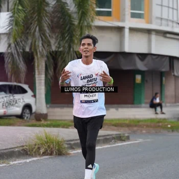 Runner Photo 7995041