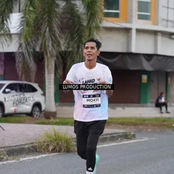 Runner Photo 7995044