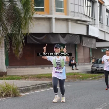 Runner Photo 7995049