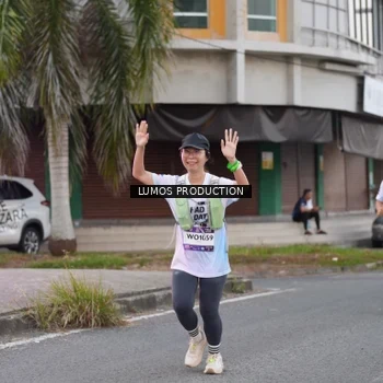 Runner Photo 7995053