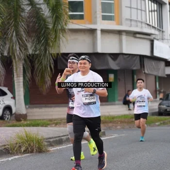 Runner Photo 7995068