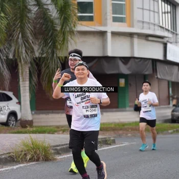 Runner Photo 7995071