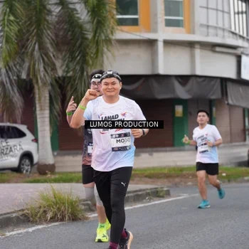 Runner Photo 7995073