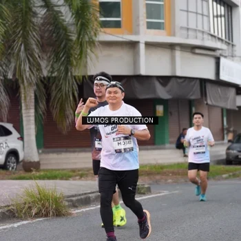 Runner Photo 7995075