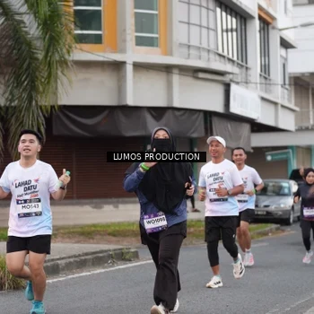 Runner Photo 7995078