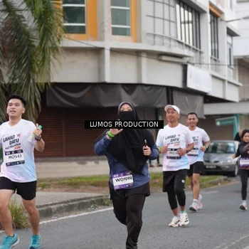 Runner Photo 7995081