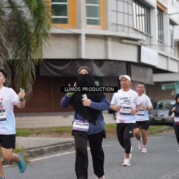 Runner Photo 7995084