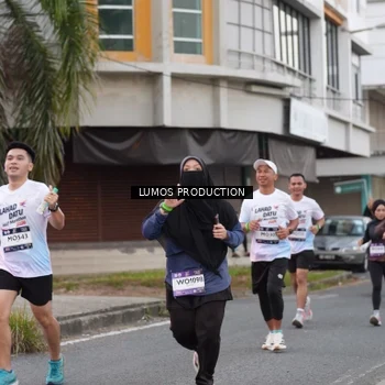 Runner Photo 7995088