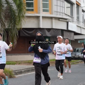 Runner Photo 7995089