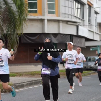 Runner Photo 7995090