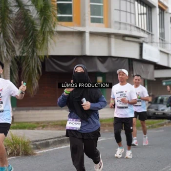 Runner Photo 7995096