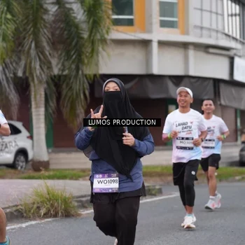 Runner Photo 7995099