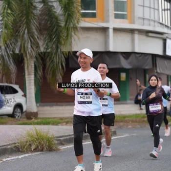 Runner Photo 7995105