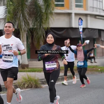 Runner Photo 7995122