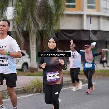 Runner Photo 7995123