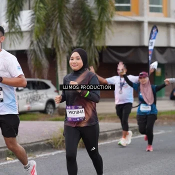 Runner Photo 7995126