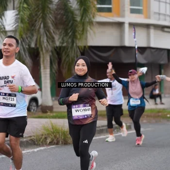Runner Photo 7995127