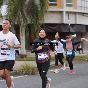 Runner Photo 7995128