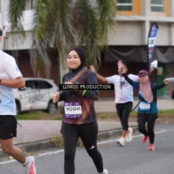 Runner Photo 7995130