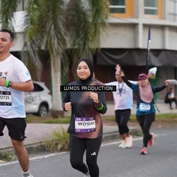 Runner Photo 7995131