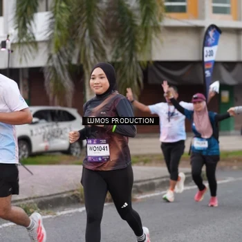 Runner Photo 7995133