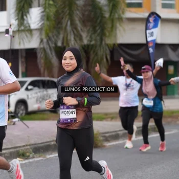 Runner Photo 7995136