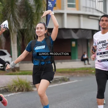 Runner Photo 7995150