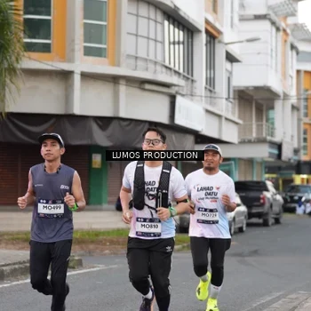 Runner Photo 7995195