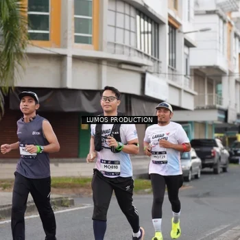 Runner Photo 7995200