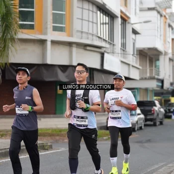Runner Photo 7995202