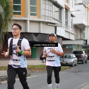 Runner Photo 7995205