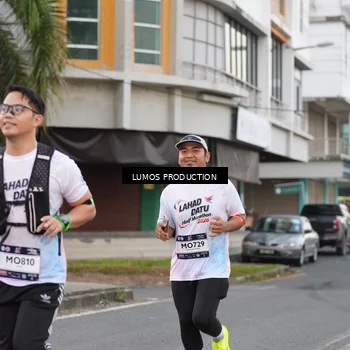 Runner Photo 7995211